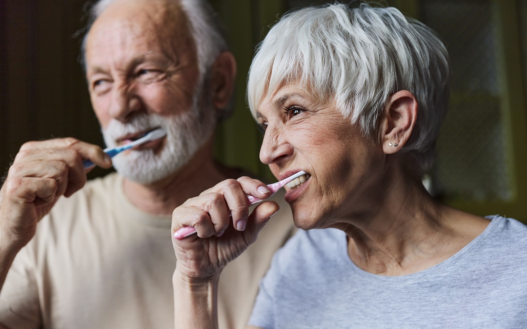 Aging Gracefully with Good Oral Care: Dental Tips for Seniors